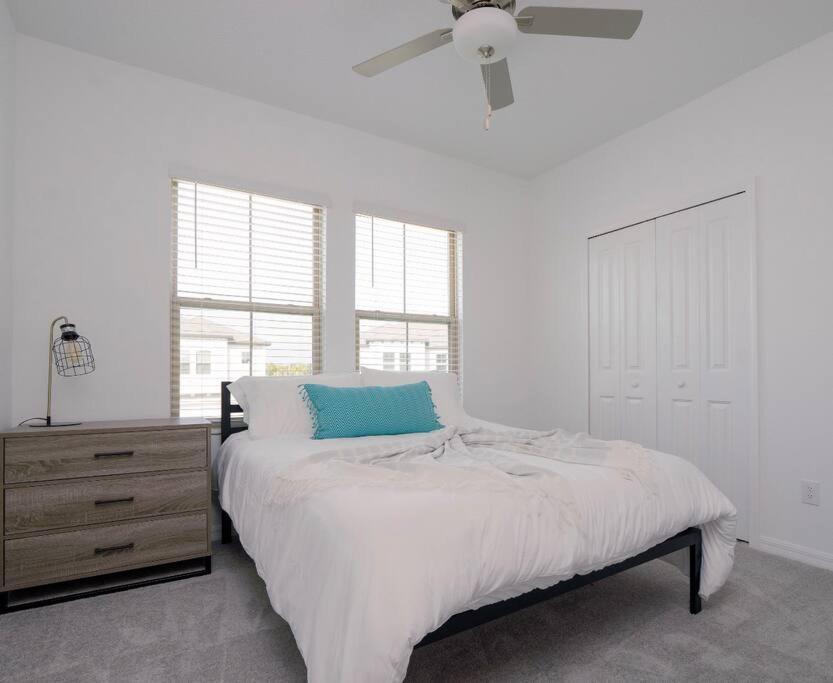 Modern Oasis! 3Br Townhouse In A Lagoon Community Wesley Chapel Buitenkant foto